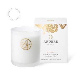 Reethi Candle White Geranium & Sandalwood